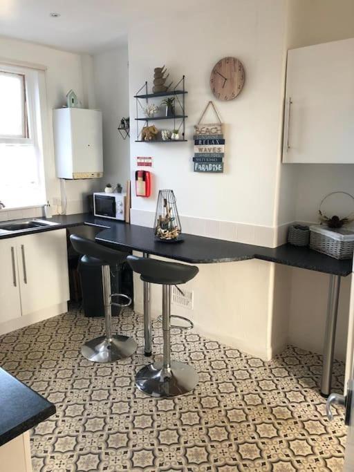First Floor Apartment With Mountain Views 타이윈 외부 사진
